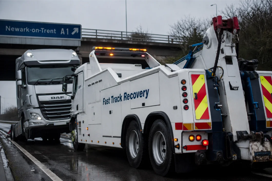 Fast Track Daf XF HGV Towing Newark