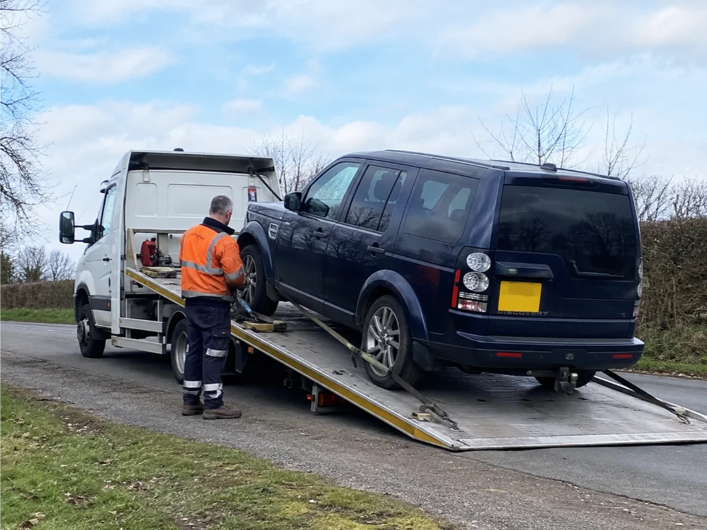 Land Rover Discovery SUV Recovery in Keyworth
